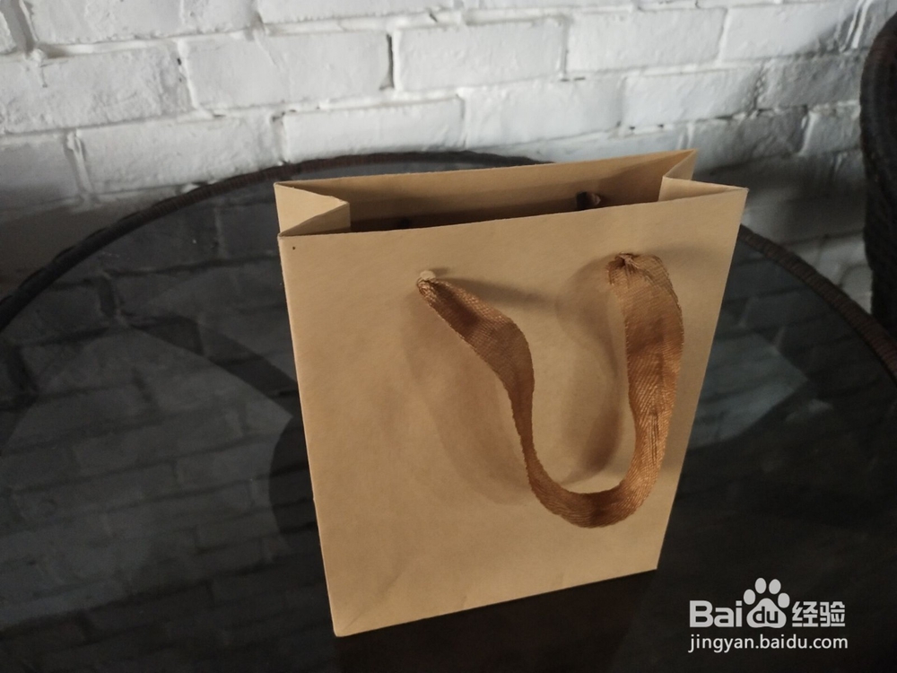 怎么制作手提袋设计？