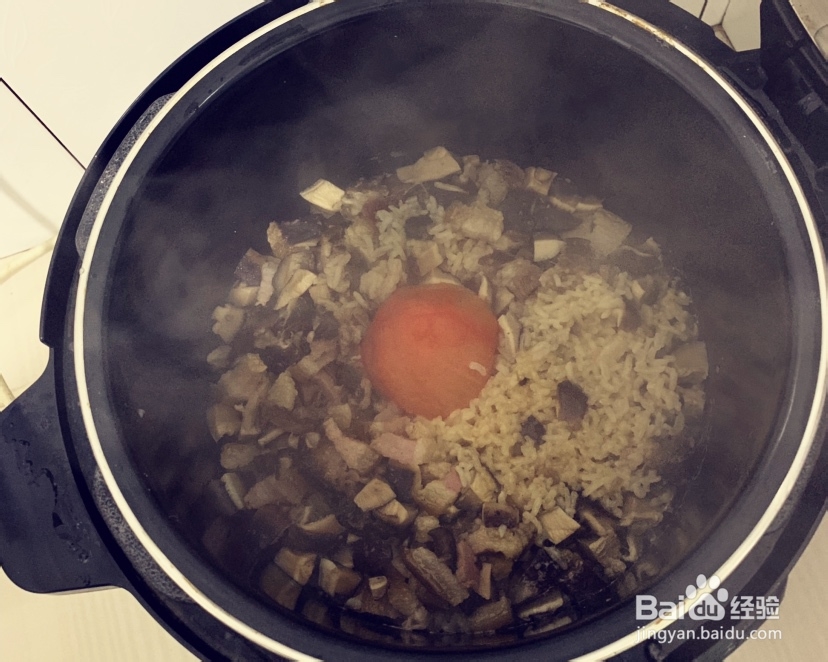 厨爸教你做香菇腊肉焖饭