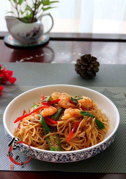 沙茶酱鲜虾炒面