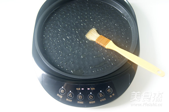 虾仁秋葵煎蛋饼