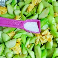 丝瓜炒鸡蛋怎么做