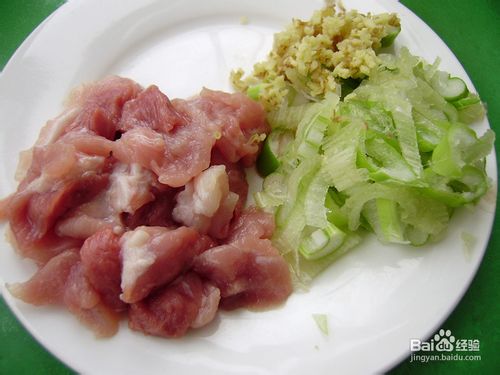 家常菜----西芹炒百合