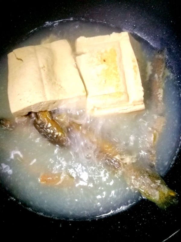 傣味泥鳅钻豆腐