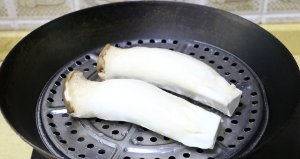 家常手撕杏鲍菇的做法