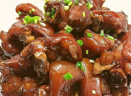 家常卤猪蹄的做法