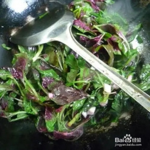 红苋菜炒蘑菇