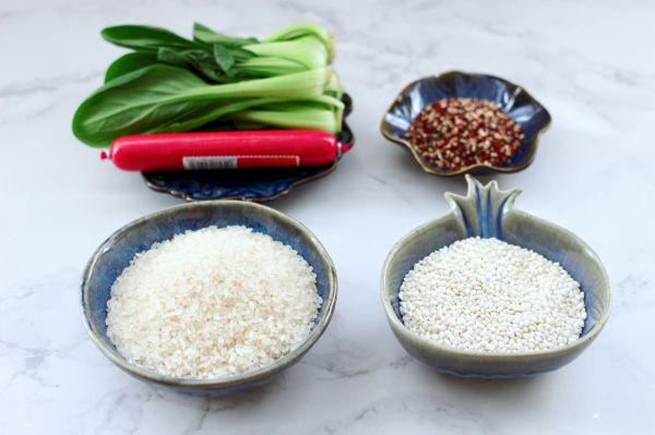 三色藜麦青菜饭团