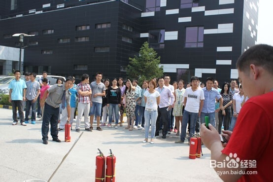 扑灭电气火灾的正确步骤