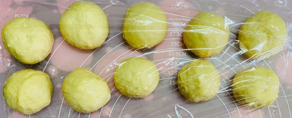 葱香火腿肉松面包