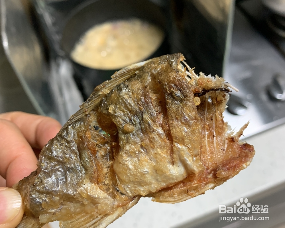 怎么做应该是相当补钙??鱼骨头鱼刺一起