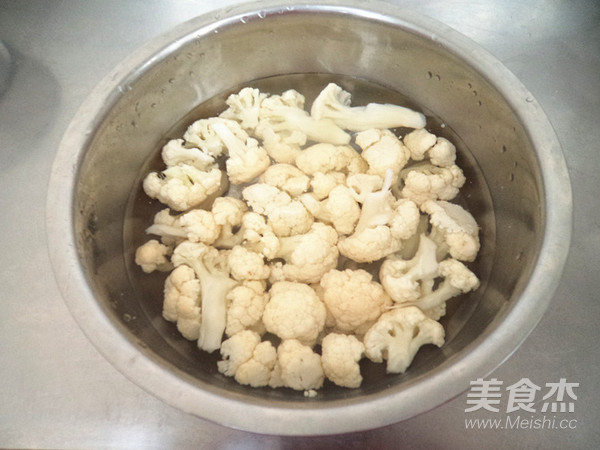 火腿炒菜花的做法