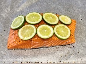 怎么做青柠黑椒三文鱼