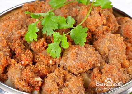 粉蒸肉是如何进行制作的