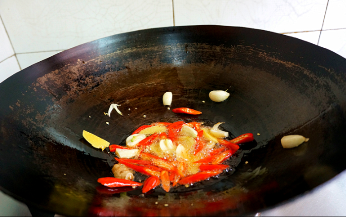 如何烹饪腌制的咸鸭