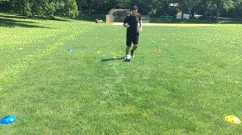 实用的五种世界杯级停球转身技巧