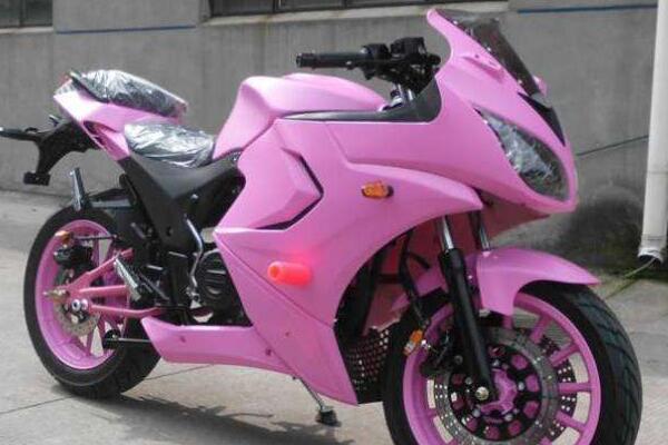 男式摩托车跟女式摩托车得区别在哪里