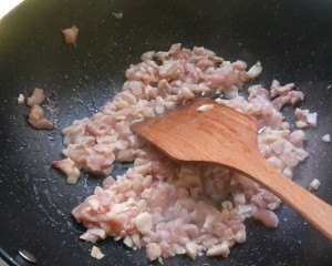 健康养生佳品青椒鸡丁的做法