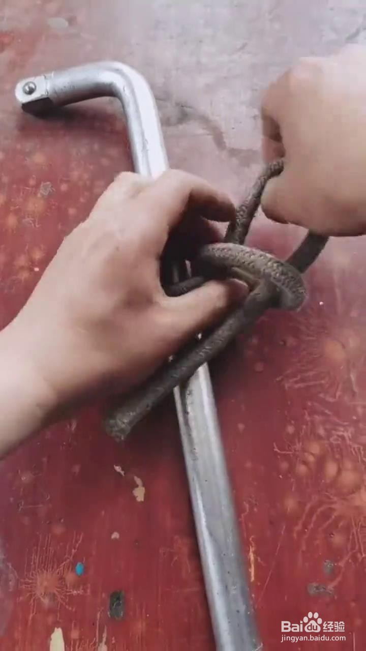 如何打一个杠杆式拖车扣？