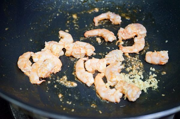 西葫芦鲜虾炒鸡蛋