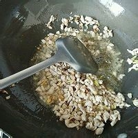 自己也能做出美味的香菇肉酱哦!