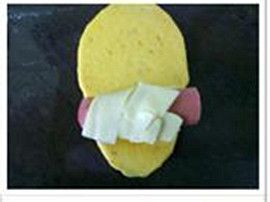 金闪闪南瓜香肠面包