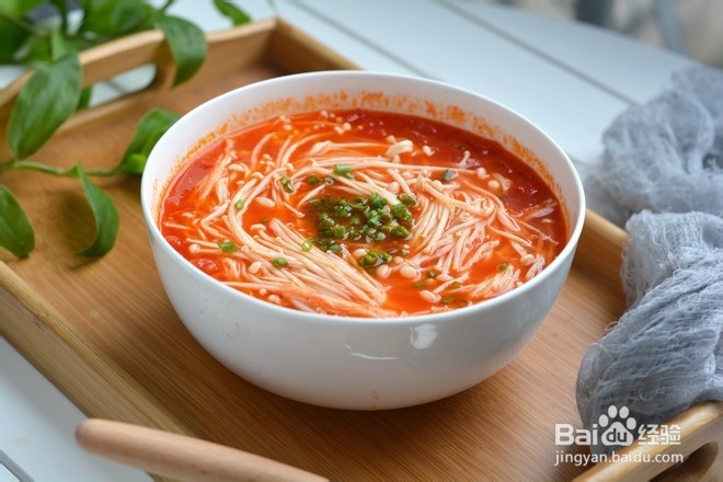 西红柿金针菇浓汤的做法