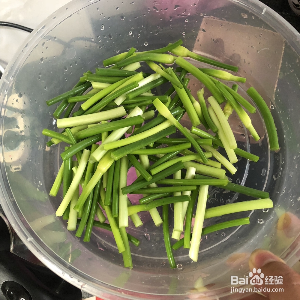 赞不绝口的蒜薹炒腊肠