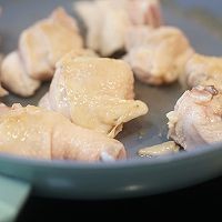 如何制作美味的三杯鸡