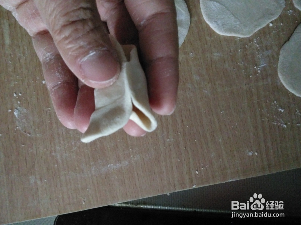 在家怎么包手工水饺子?手工水饺的简单做法
