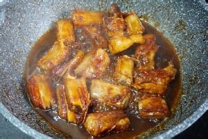 年糕排骨的制作方法