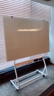 办公室安装一块玻璃白板，怎么样呢？