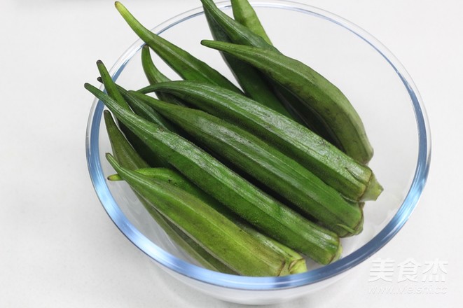 白灼秋葵的做法