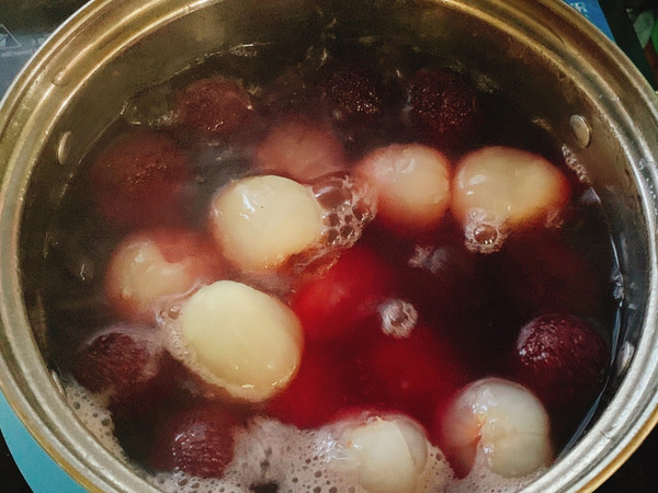 柠檬杨梅荔枝饮