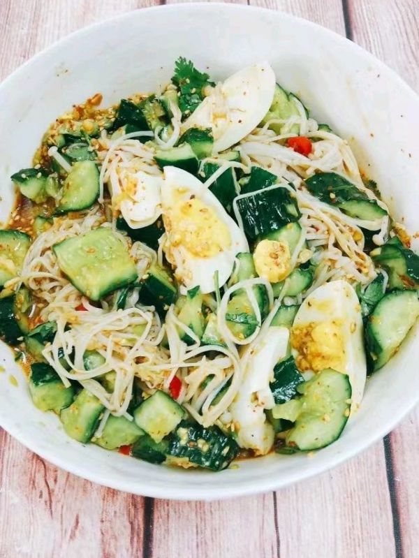 金针菇凉拌黄瓜