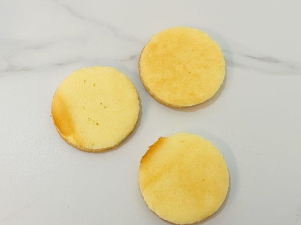 生椰白桃乌龙茶蛋糕