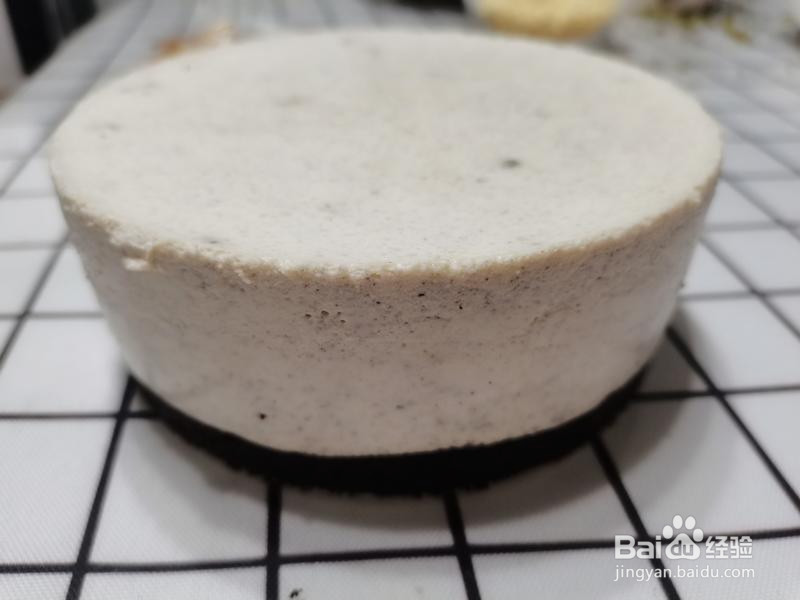 「奥利奥慕斯蛋糕」的做法