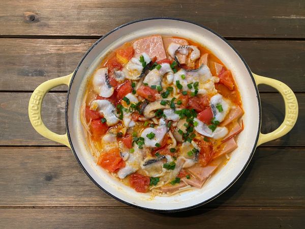 番茄酸汤鱼火锅