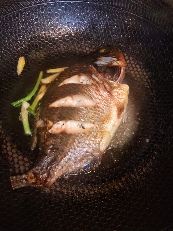 罗非鱼日本豆腐汤