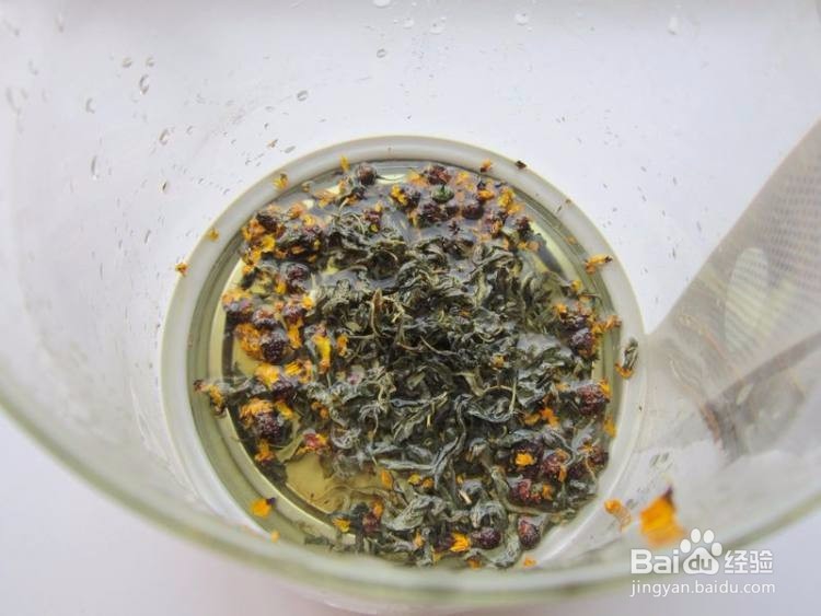 奉玉雪菊罗布麻茶的做法