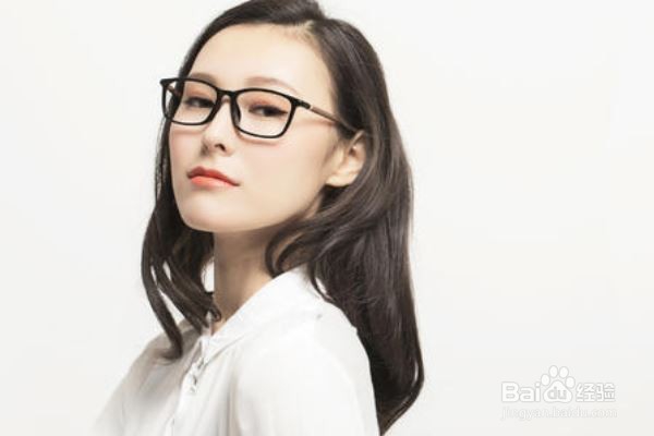 眼镜怎么调节松紧