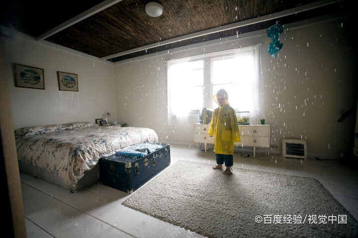 白色t恤发霉有黑点怎么去掉呢