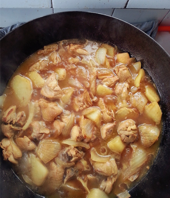 咖喱土豆炖鸡块