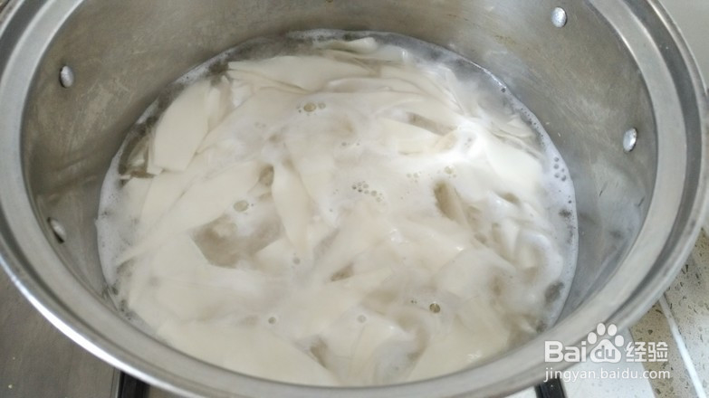 酸辣面片的制作方法