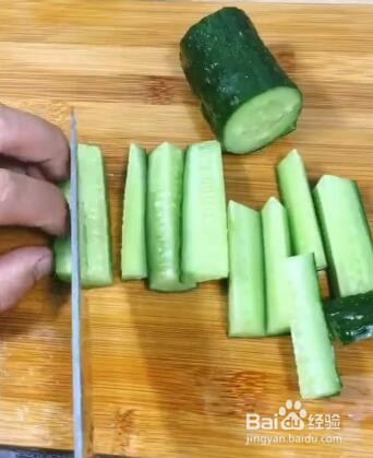 如何制作凉拌黄瓜？