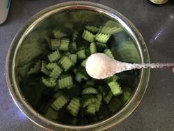 凉拌黄瓜的做法