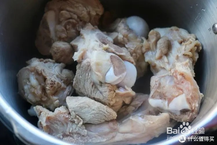 土豆炖大棒骨