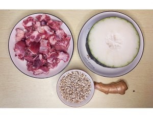 健康养生佳品冬瓜薏米排骨汤的做法