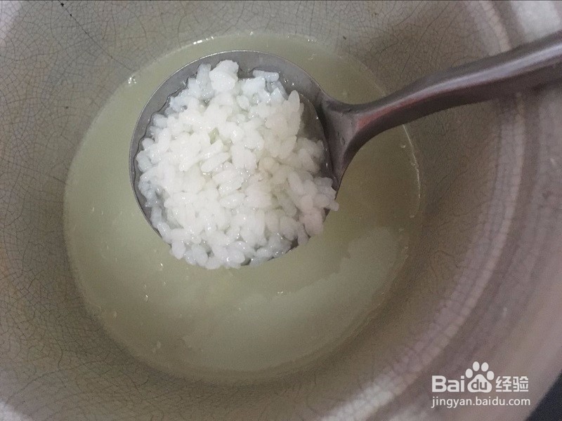 1-3岁宝宝早餐西蓝花虾米粥做法