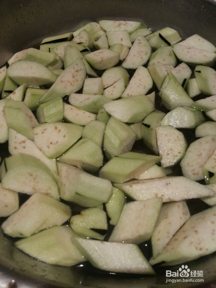 川味---茄子肉丁回锅，色泽漂亮的做法