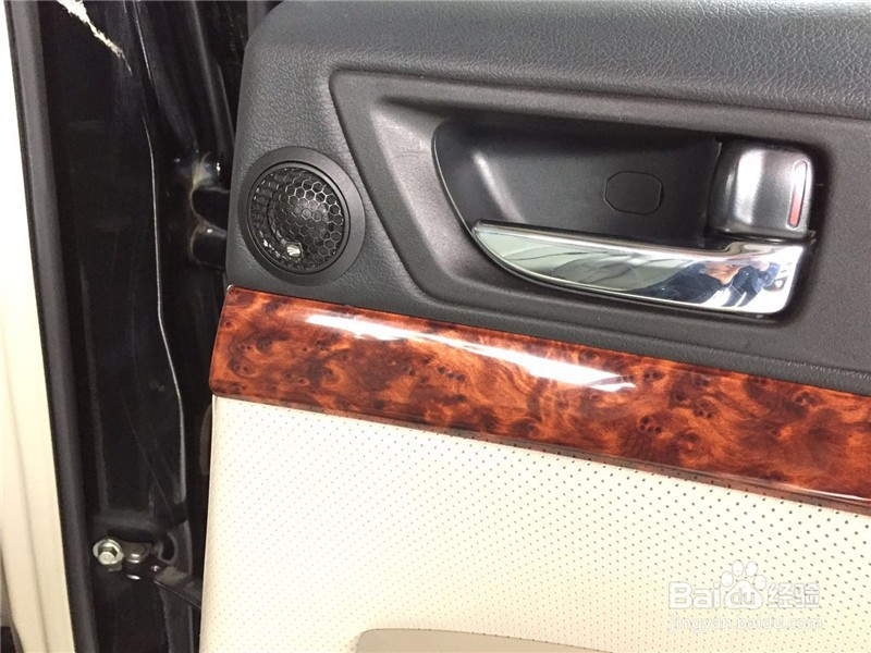 武汉斯巴鲁傲虎改装音响案例